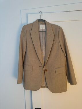 Aritzia / Wilfred Beige Blazer - Classic Tailored Fit